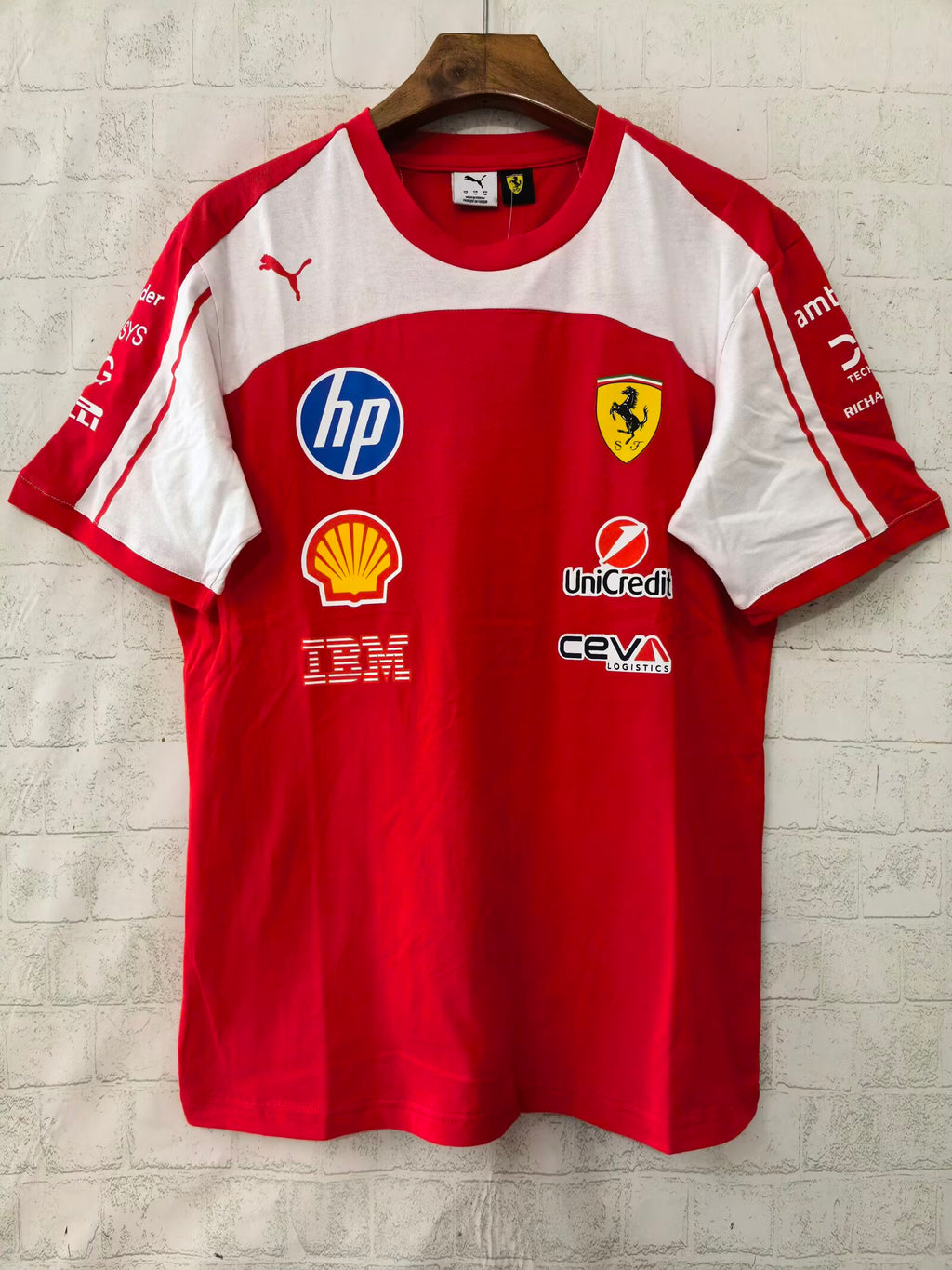 ferrari-2026-f1-racing-suit-p2064801