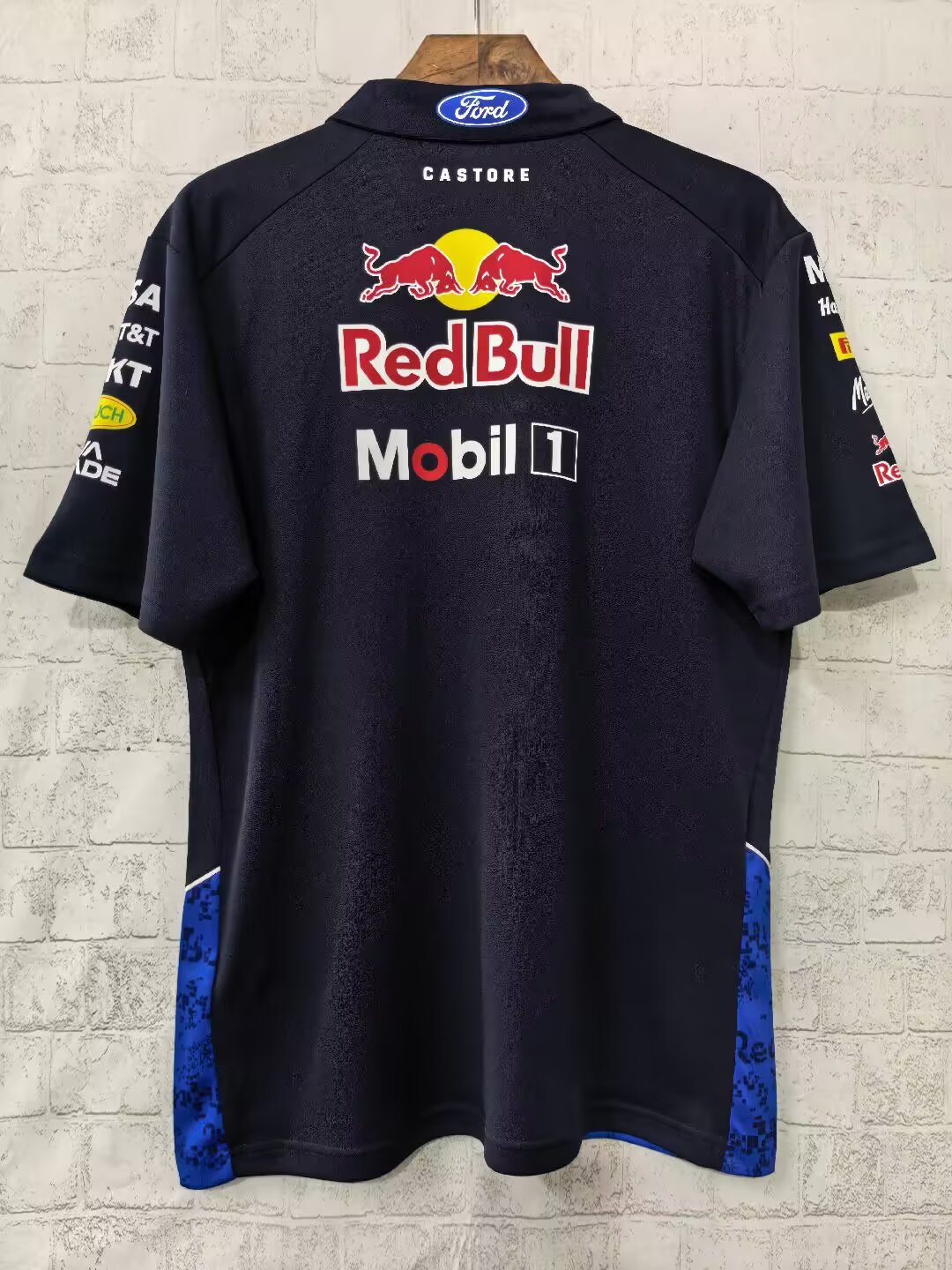 red-bull-2026-f1-racing-suit-p1870049