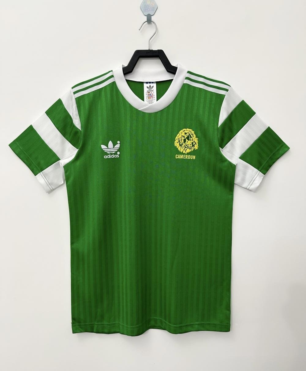 1990 Retro Cameroon Home