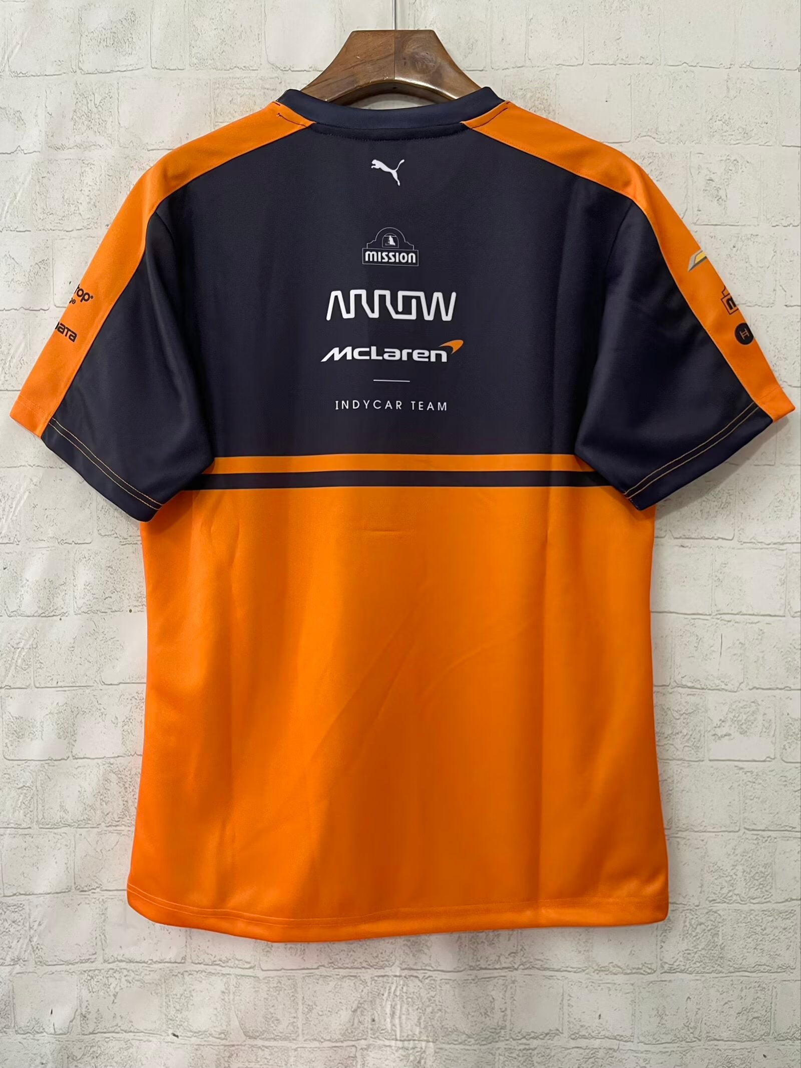 mclaren-2026-f1-racing-suit-p1808335
