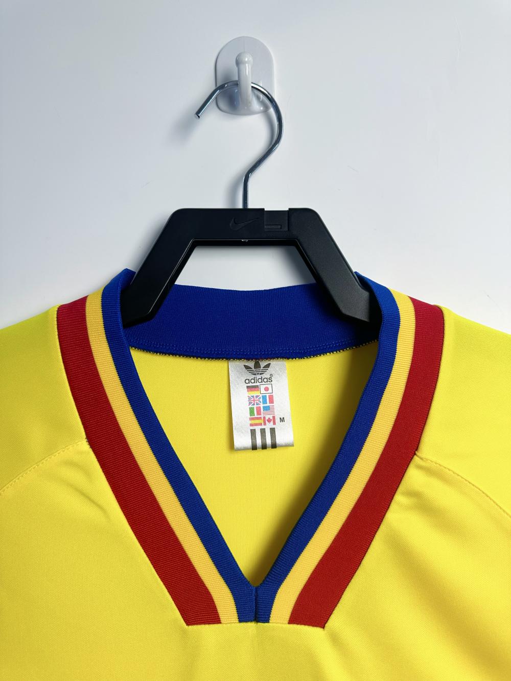 1994 Retro Romania Home