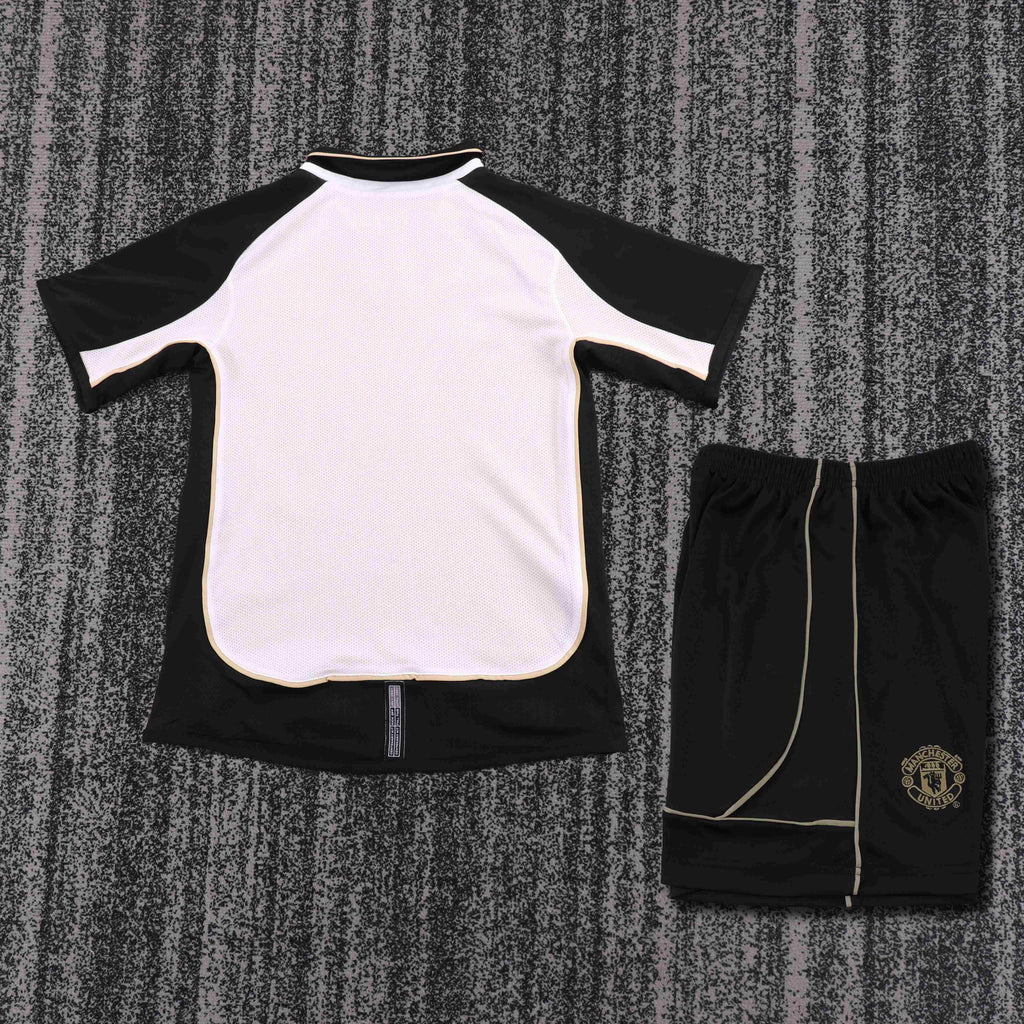 2001-2002 Retro Manchester United 100th Anniversary Edition