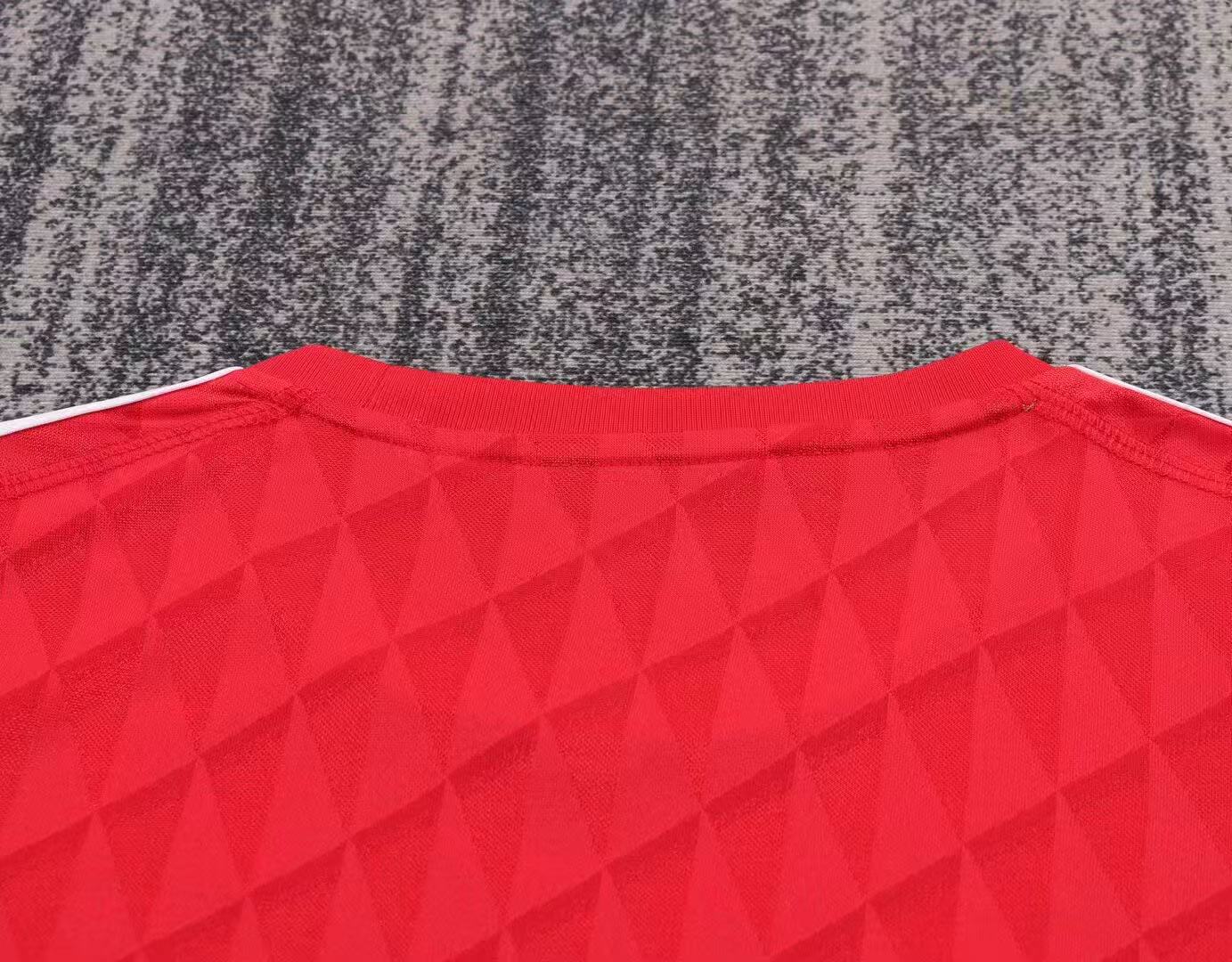 2010-2012 Retro Liverpool Home