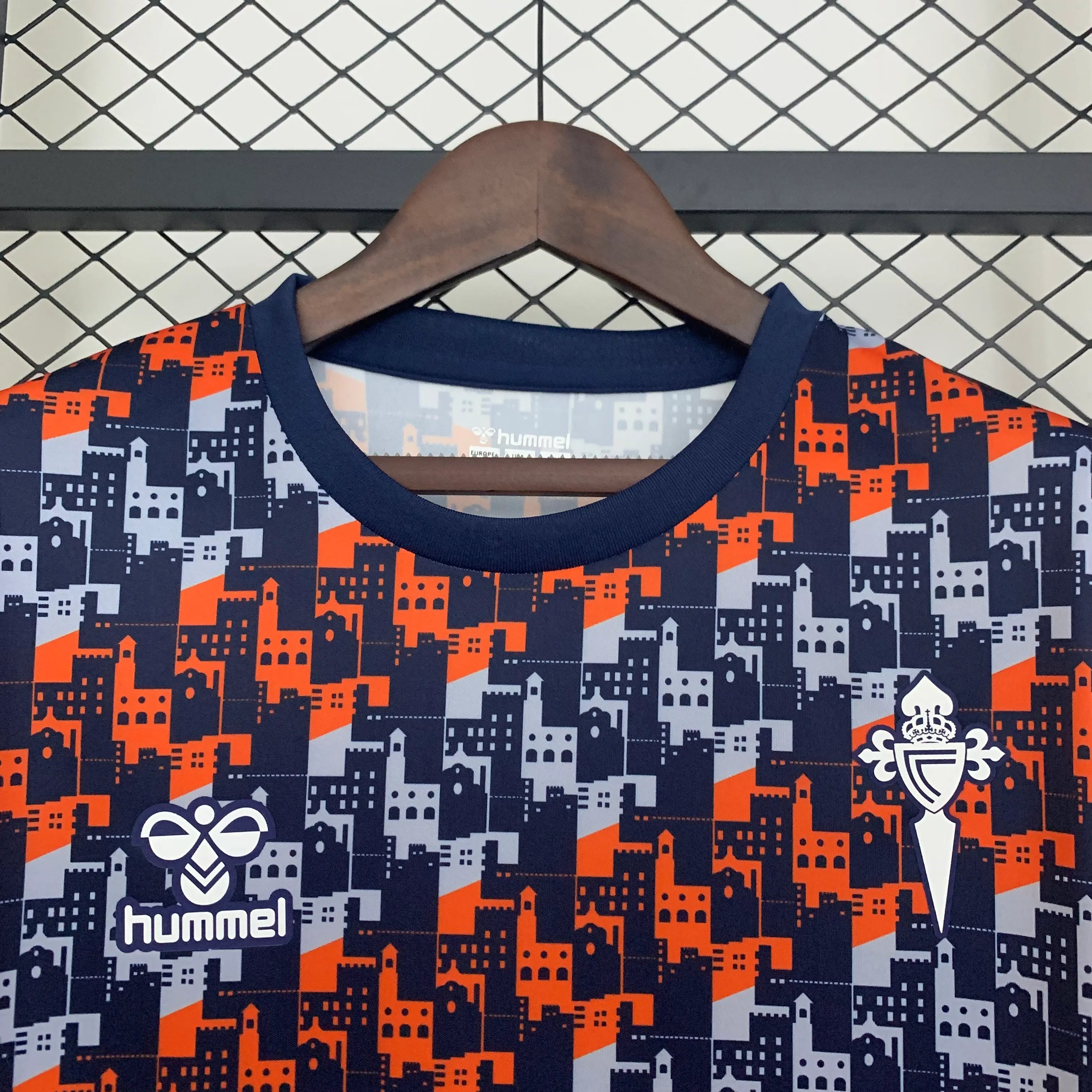2025/2026 Celta Vigo Pre-match clothing