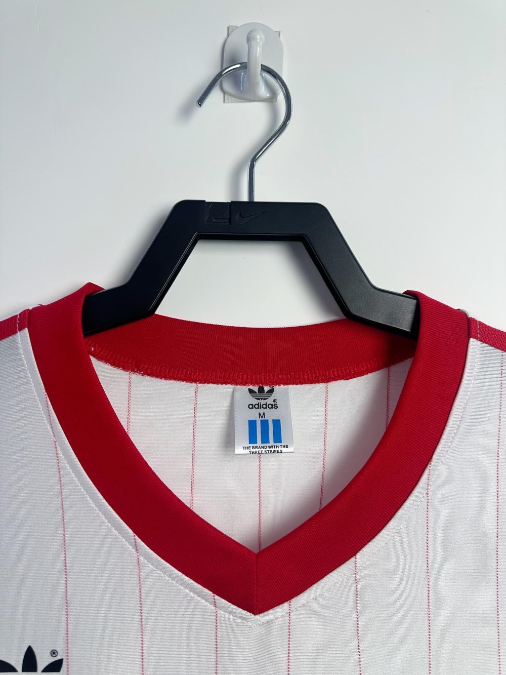 1982 Retro Poland Home