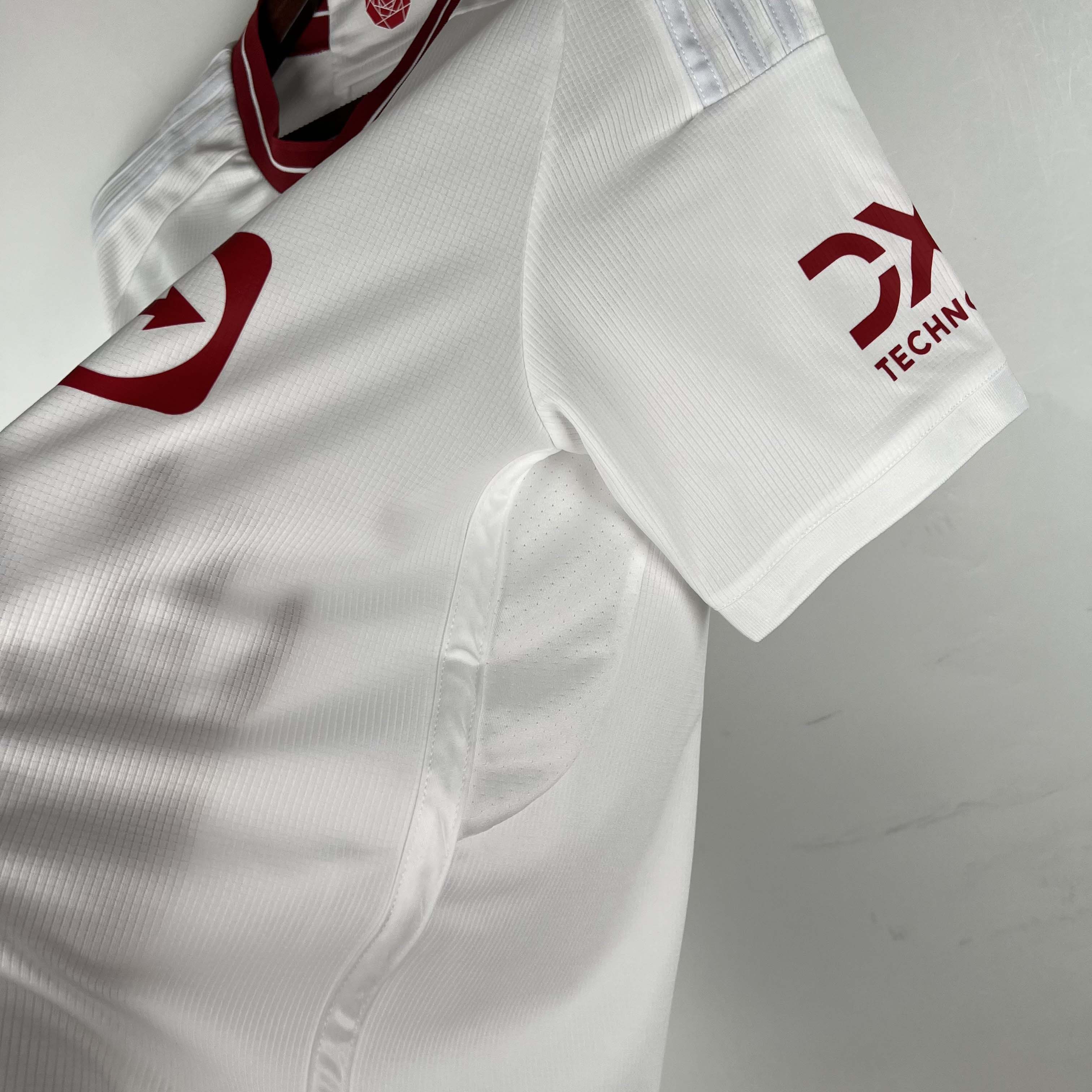 2023/2024 Manchester United Third Away
