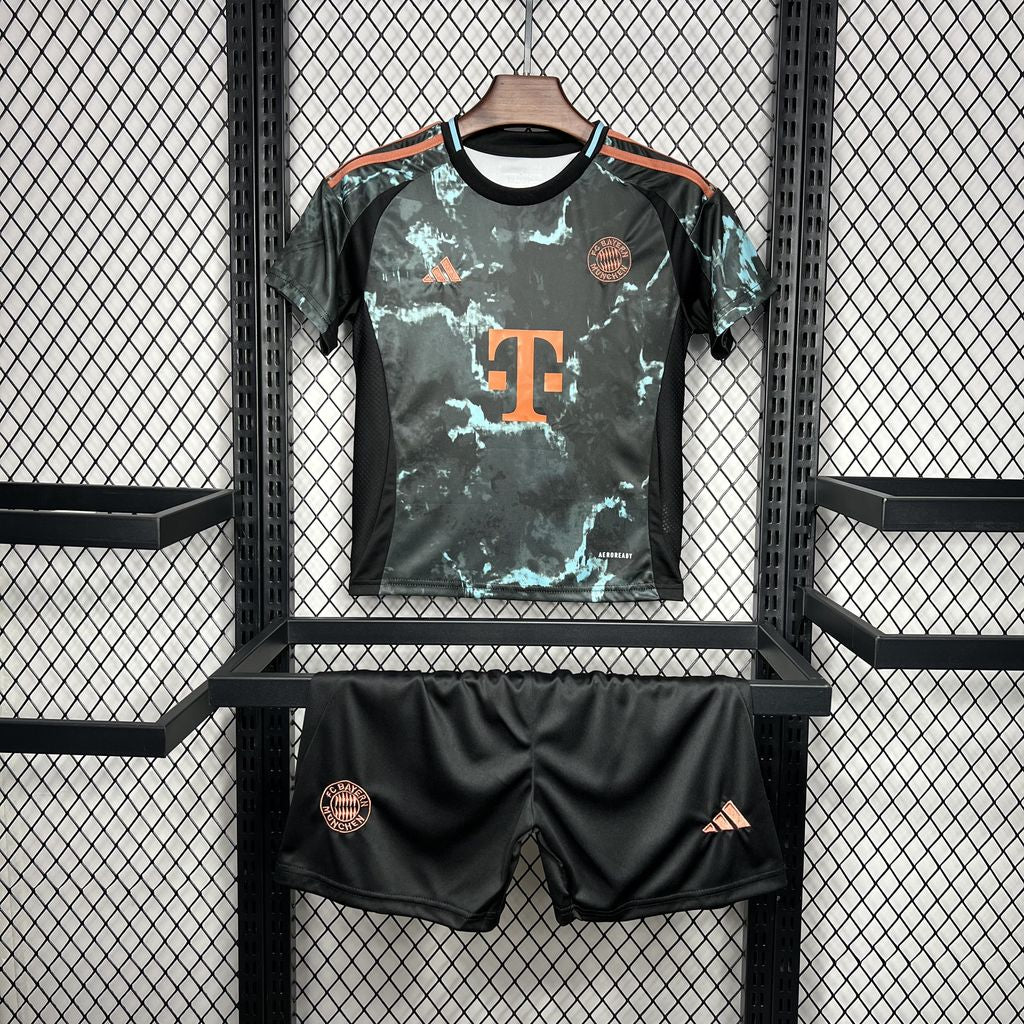 2024/2025 Bayern Munich Away