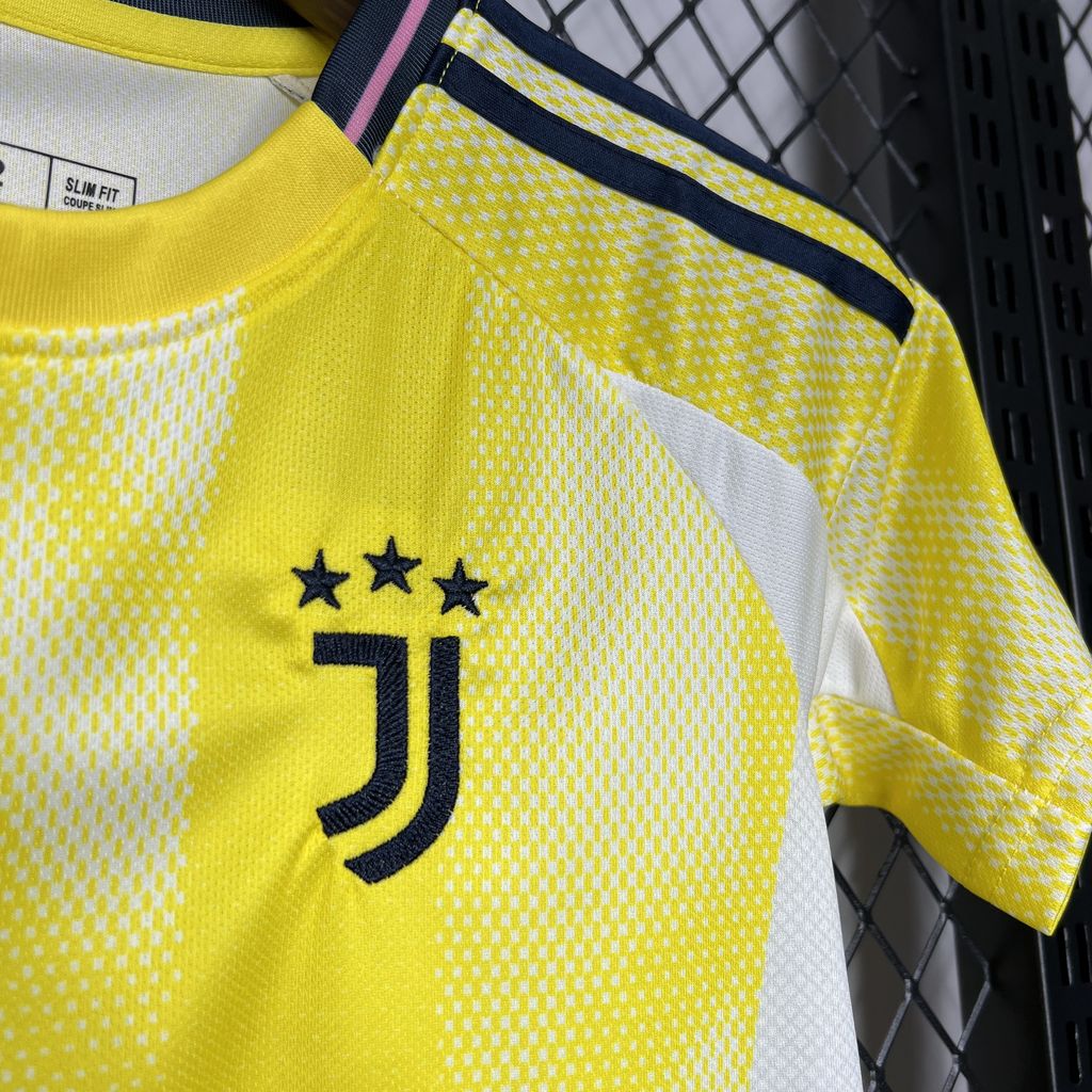 2024/2025 Juventus Away