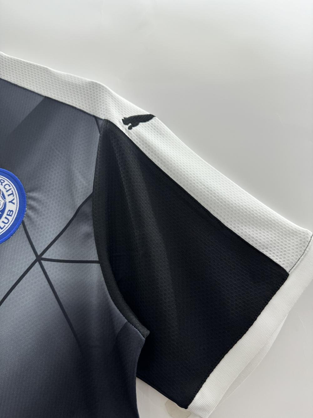 2015-2016 Retro Leicester City Away