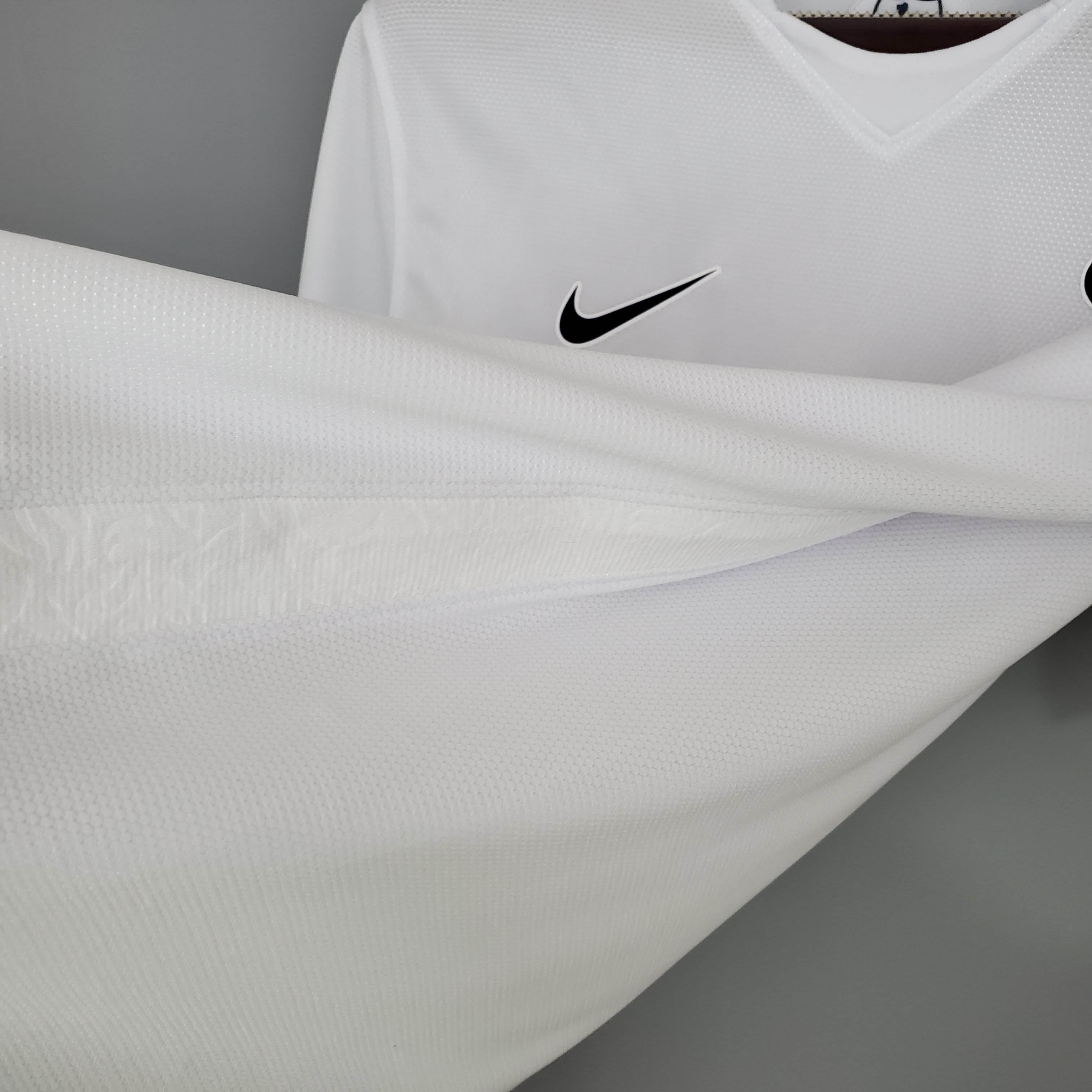 tottenham-hotspur-2021-22-home-shirt