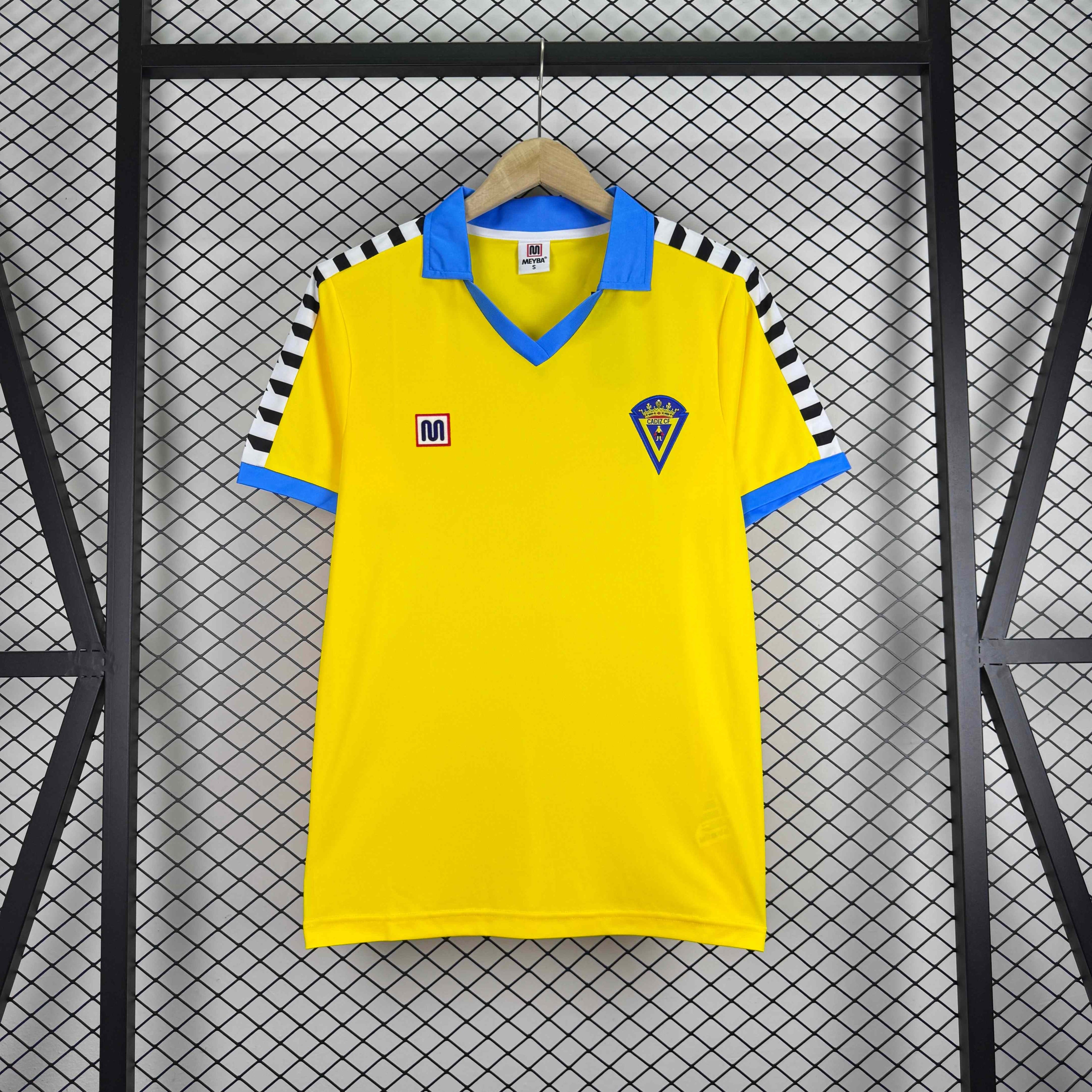 1983/1984 Retro Cádiz Home