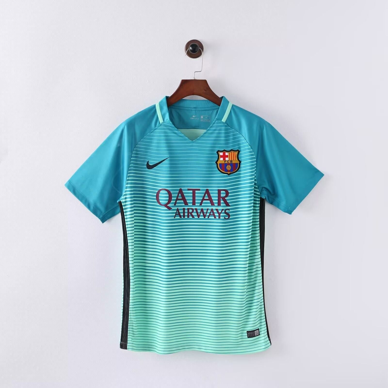 2016/2017 Retro Barcelona Second Away