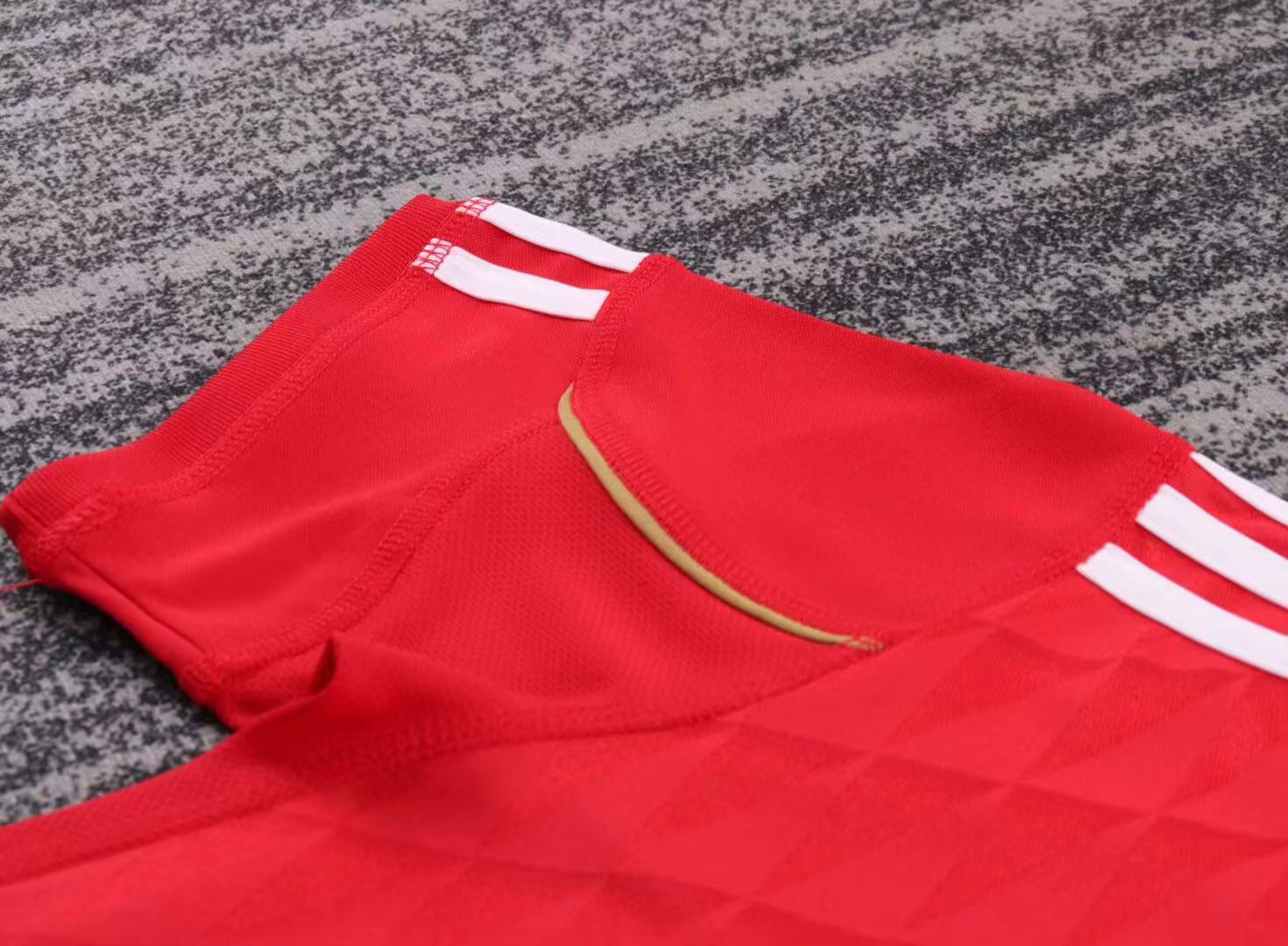 2010-2012 Retro Liverpool Home