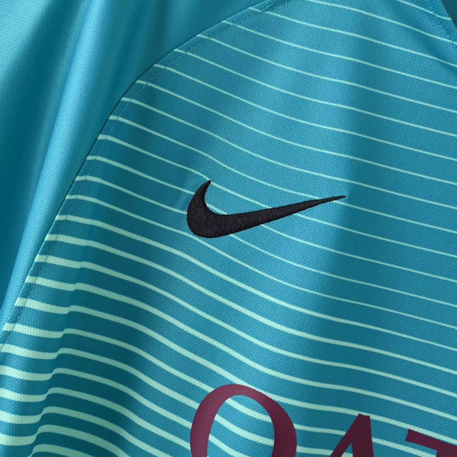 2016/2017 Retro Barcelona Second Away