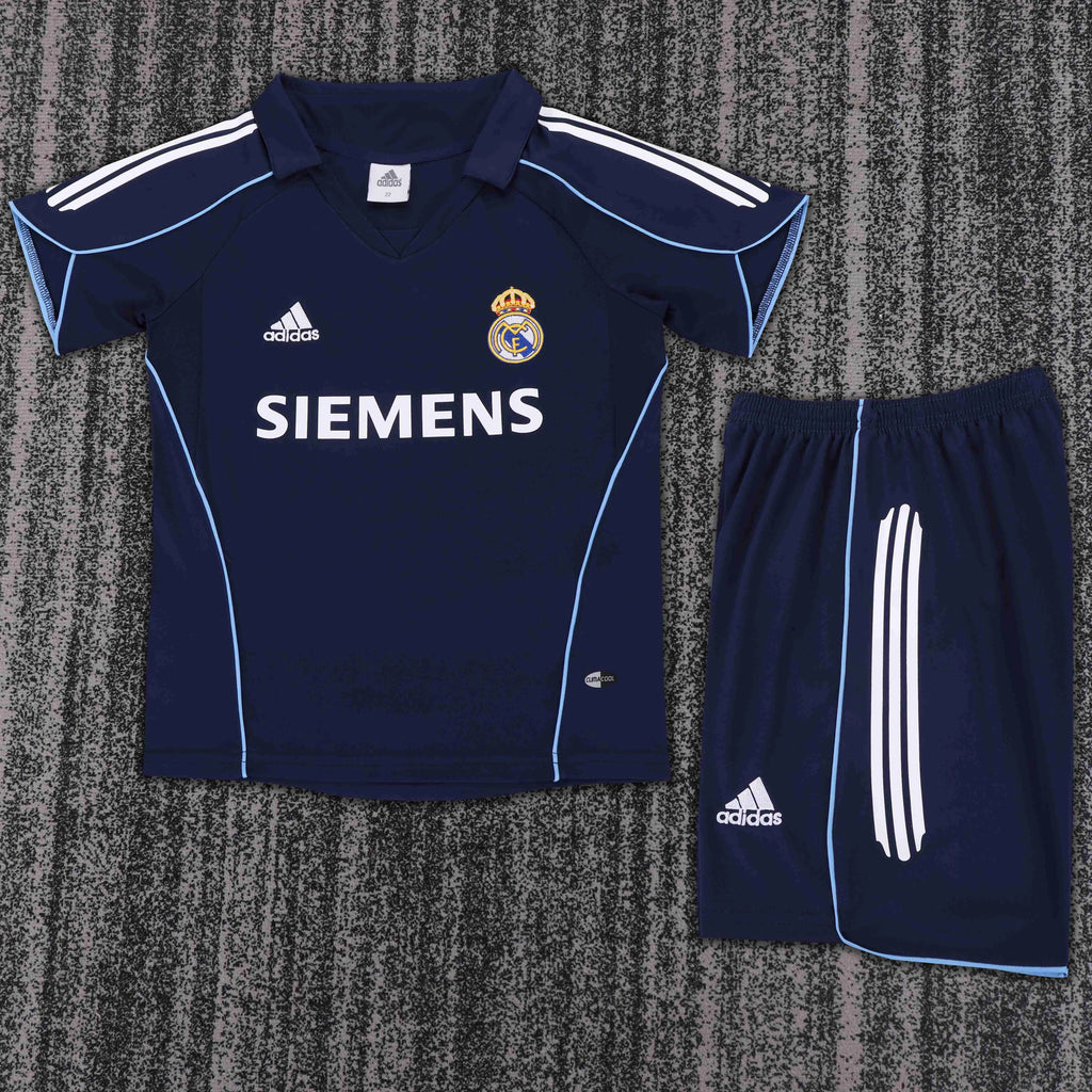 2005-2006 Retro Real Madrid Away