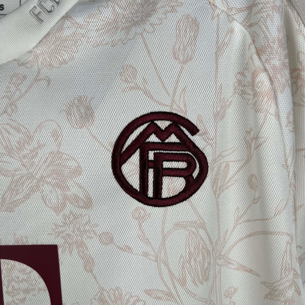 2023/2024 Bayern Munich Third Away