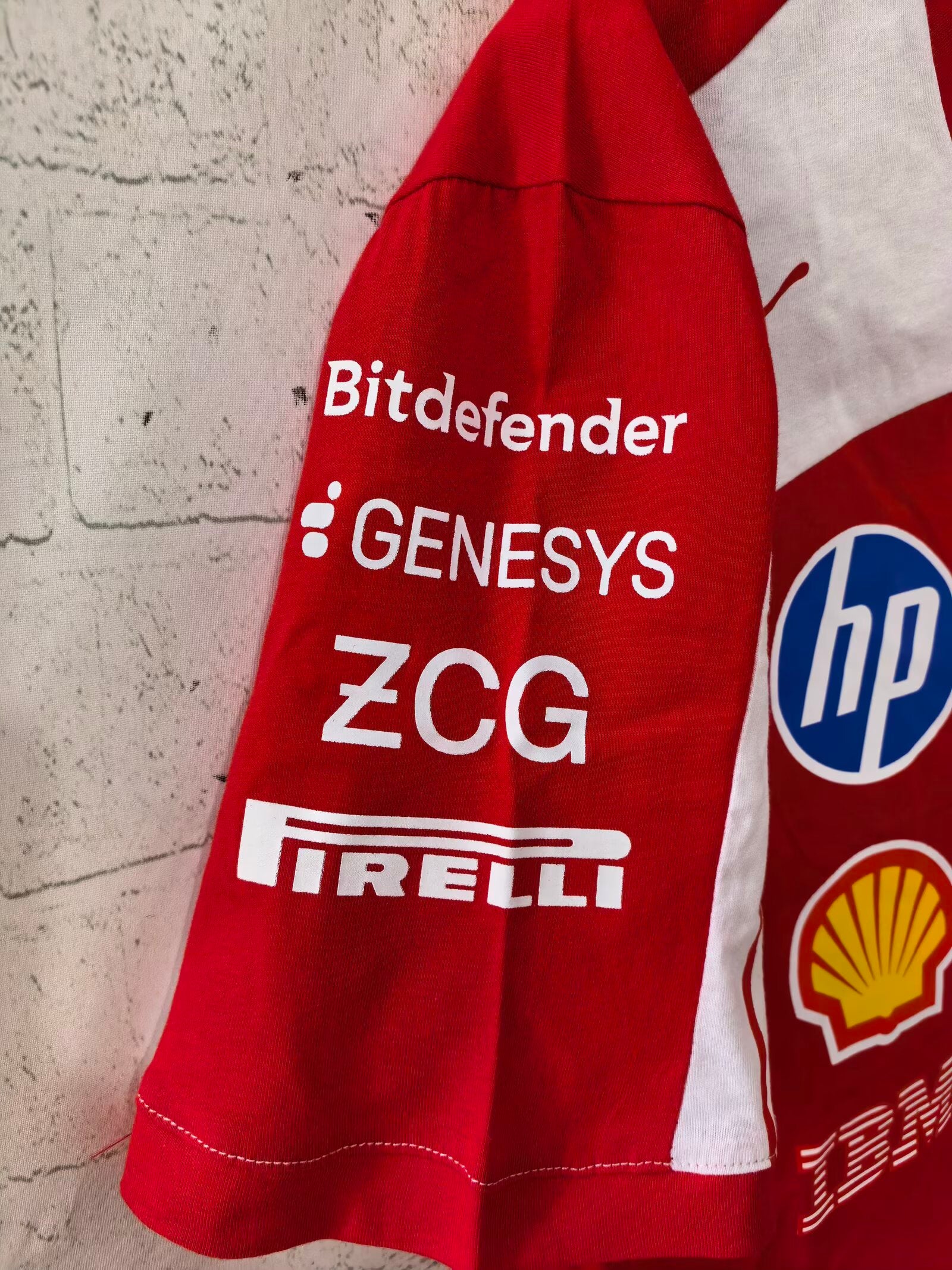 ferrari-2026-f1-racing-suit-p2064801