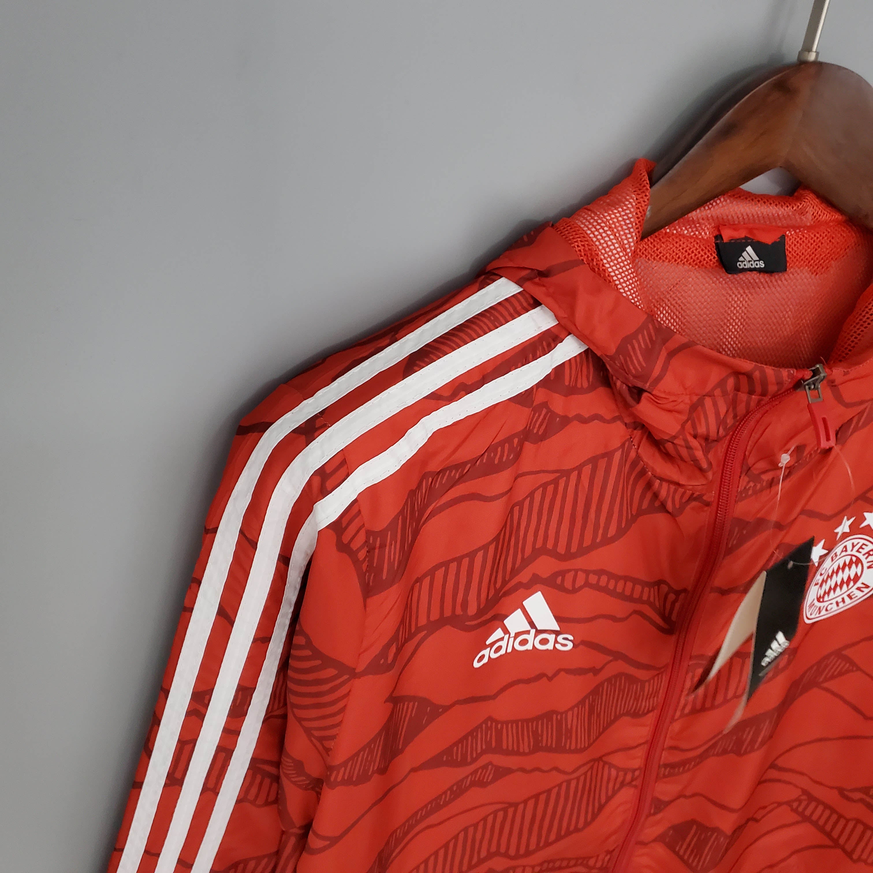 2021/2022 Windbreaker
