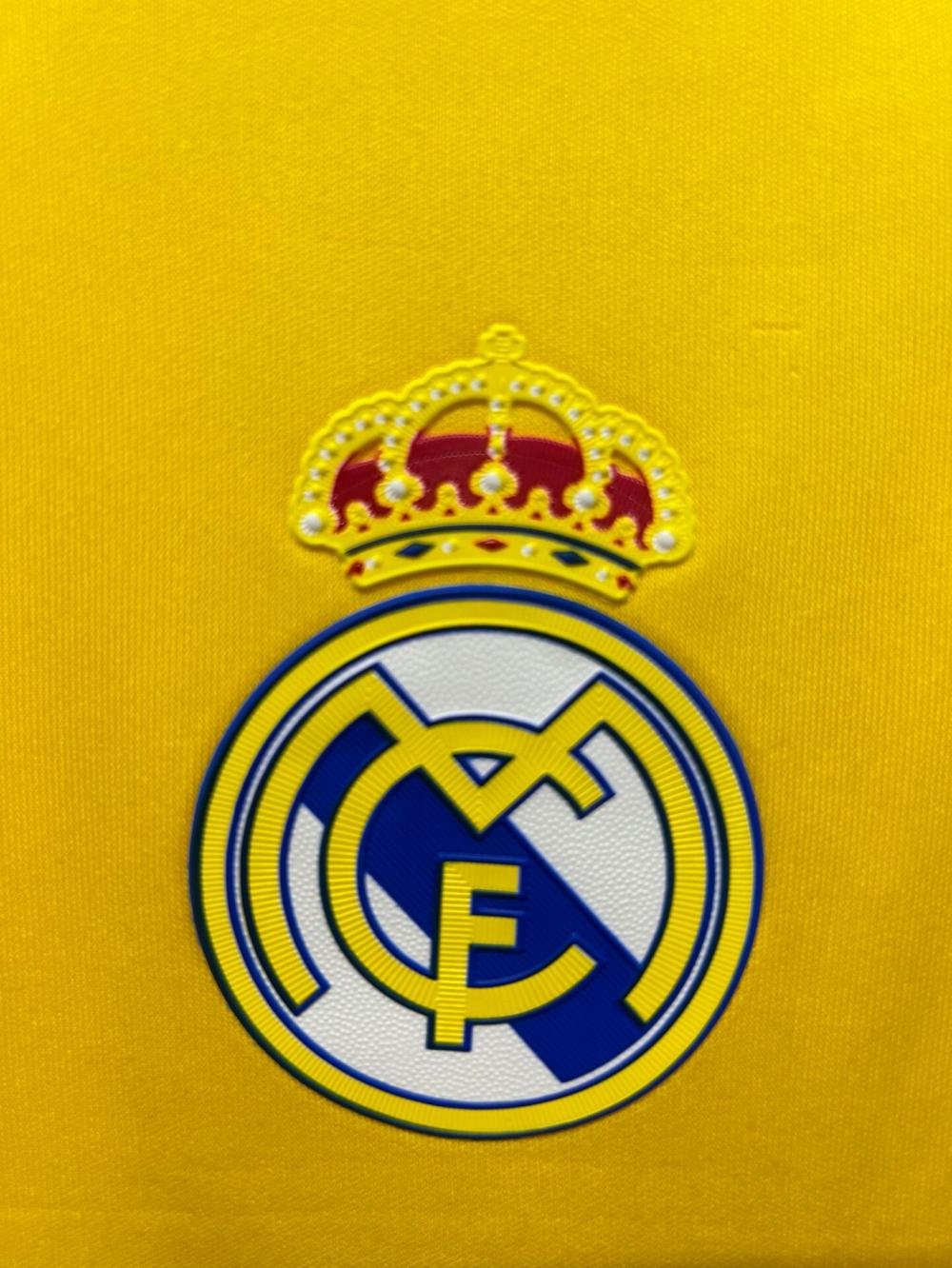 2011/2012 Retro Real Madrid Goalkeeper