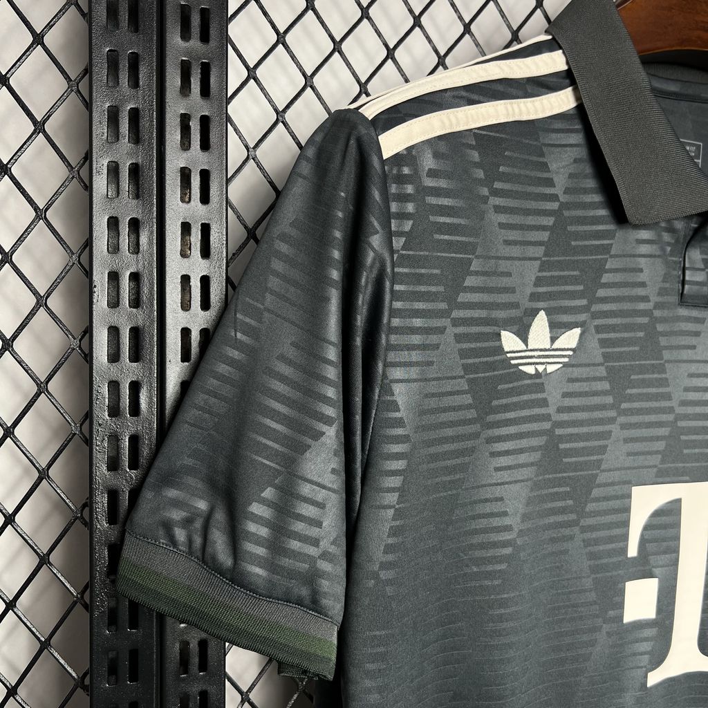 2024/2025 Bayern Munich Oktoberfest Jersey