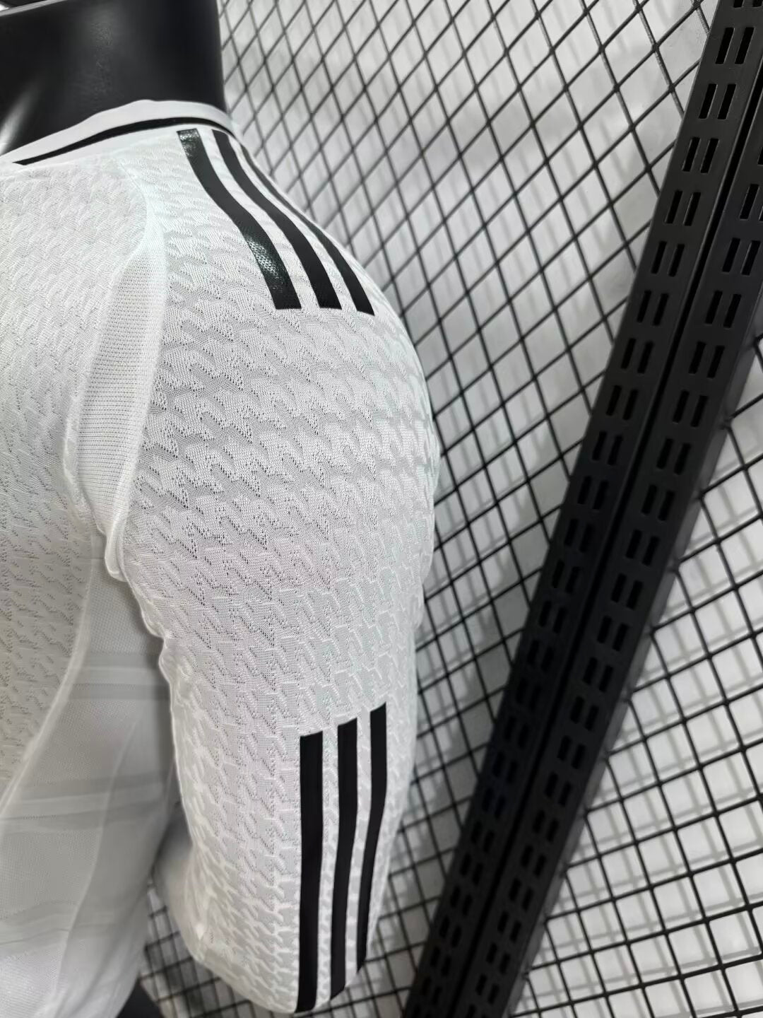 2024/2025 Player Version Real Madrid Home Long Sleeve Jersey