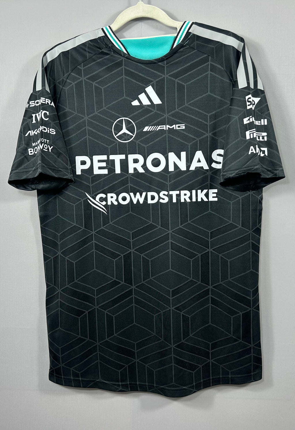 mercedes-2026-f1-racing-suit-p2209454
