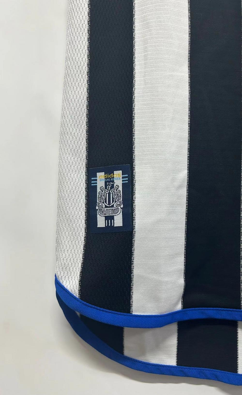 2000-2001 Retro Newcastle United Home