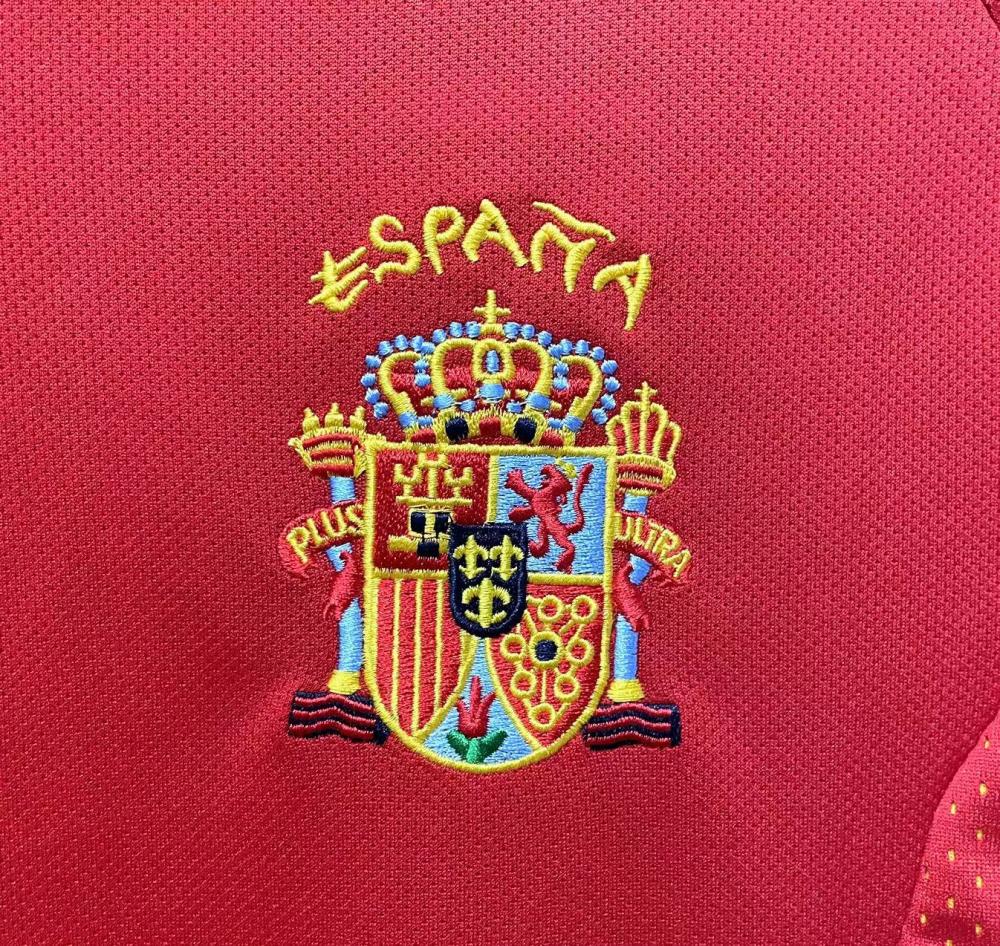 2002 Retro Spain Home Soccer Shirt