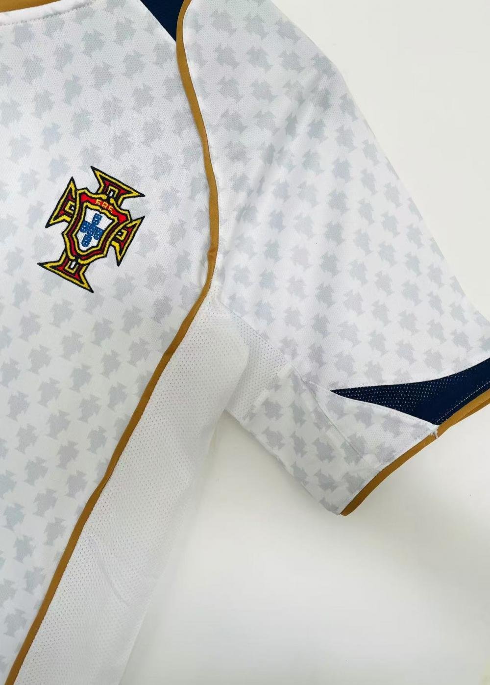 2004 Retro Portugal Away