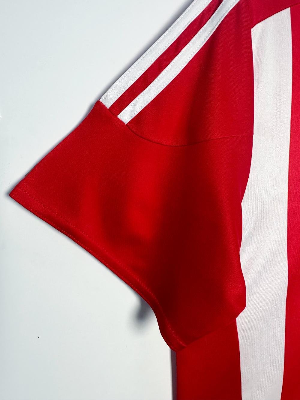 2015-2016 Retro Southampton Home
