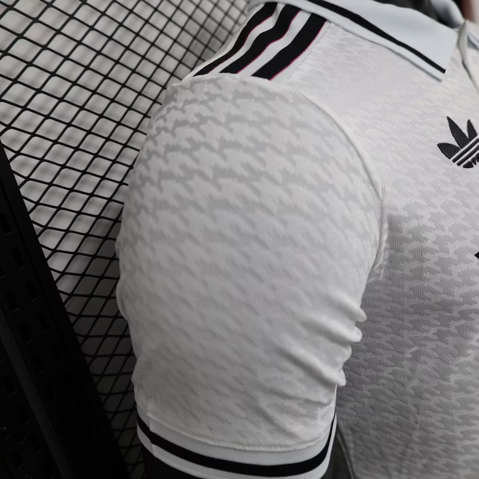 2024/2025 Player Version Real Madrid White open tube