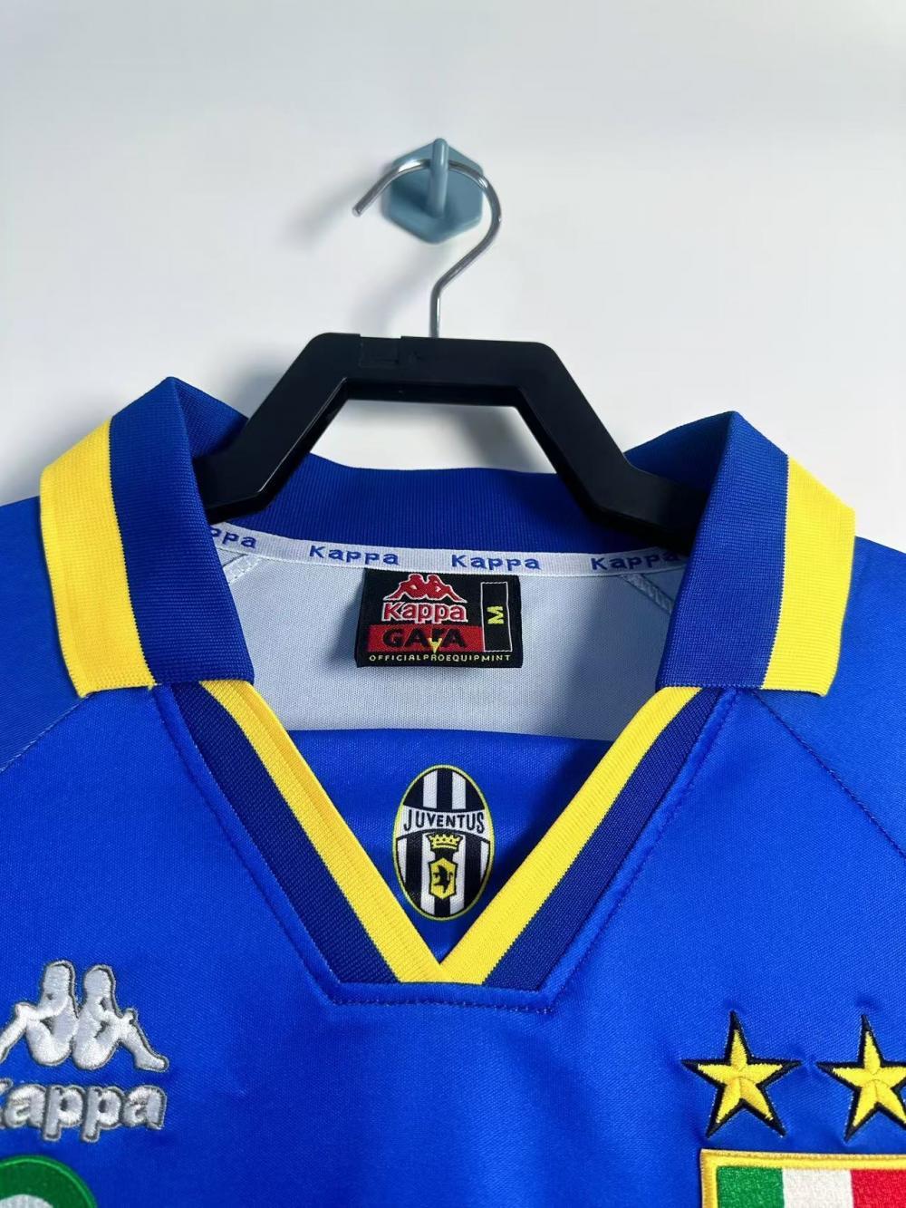 1995/1996 Retro Long Sleeve Juventus Away