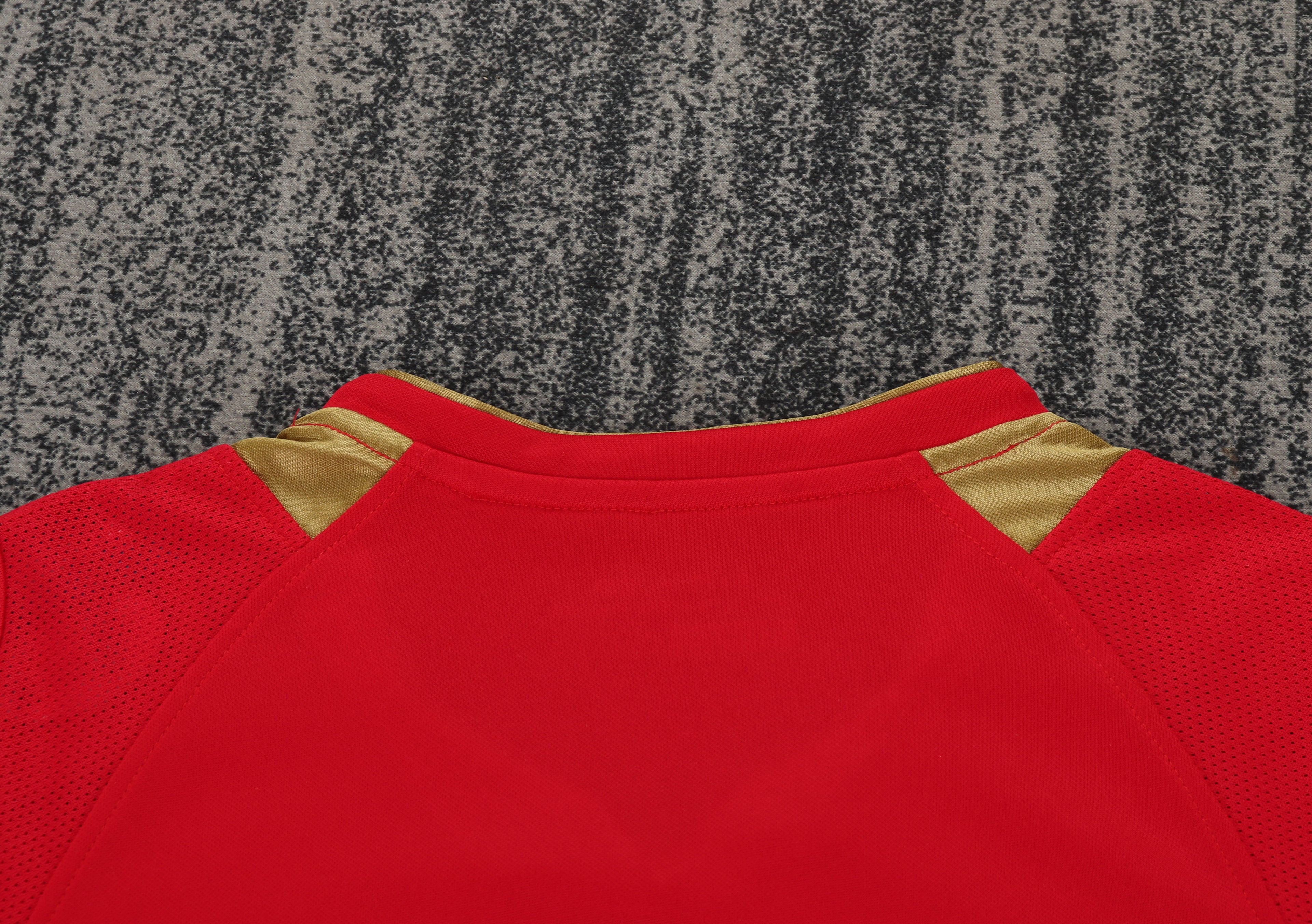 2005/2006 Retro Liverpool Home