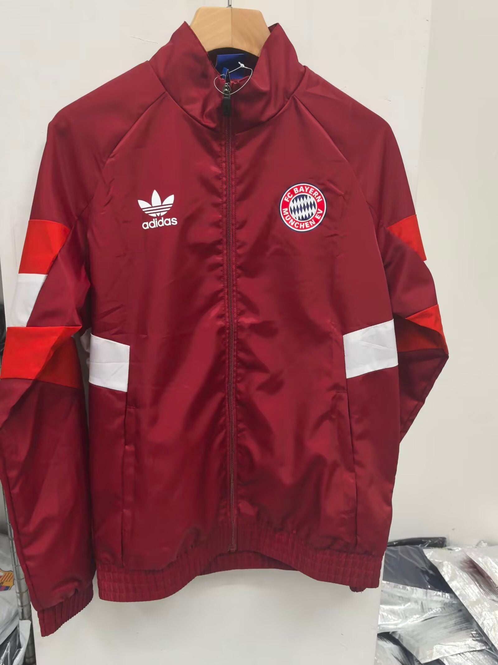 2024/2025 Bayern Munich Windbreaker Red