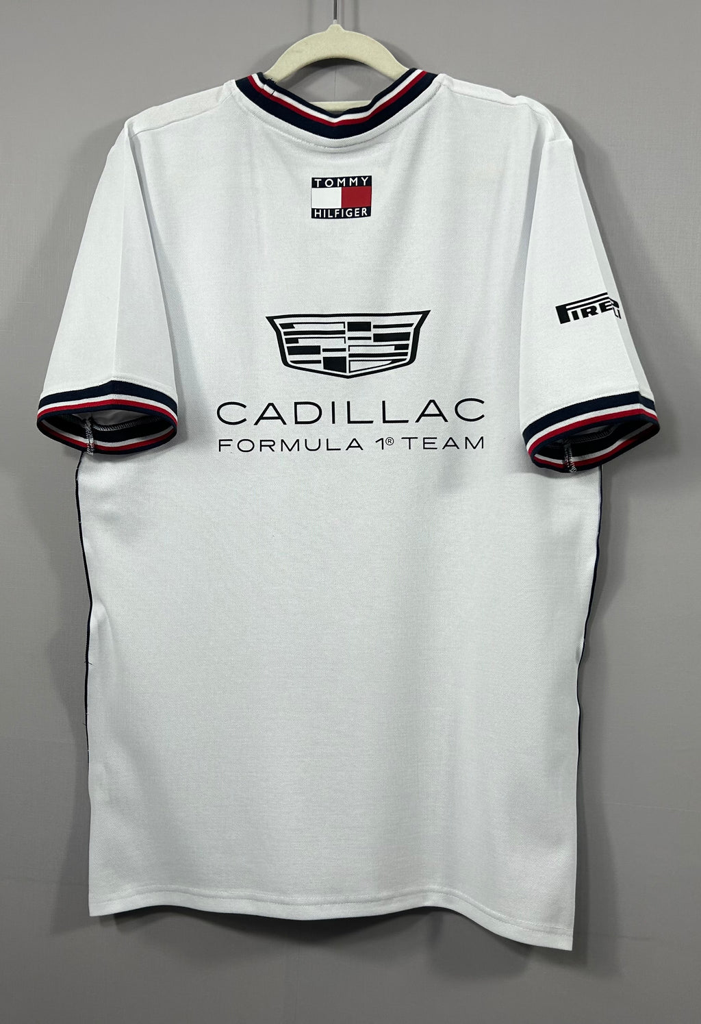 cadillac-2026-f1-racing-suit-p2209264