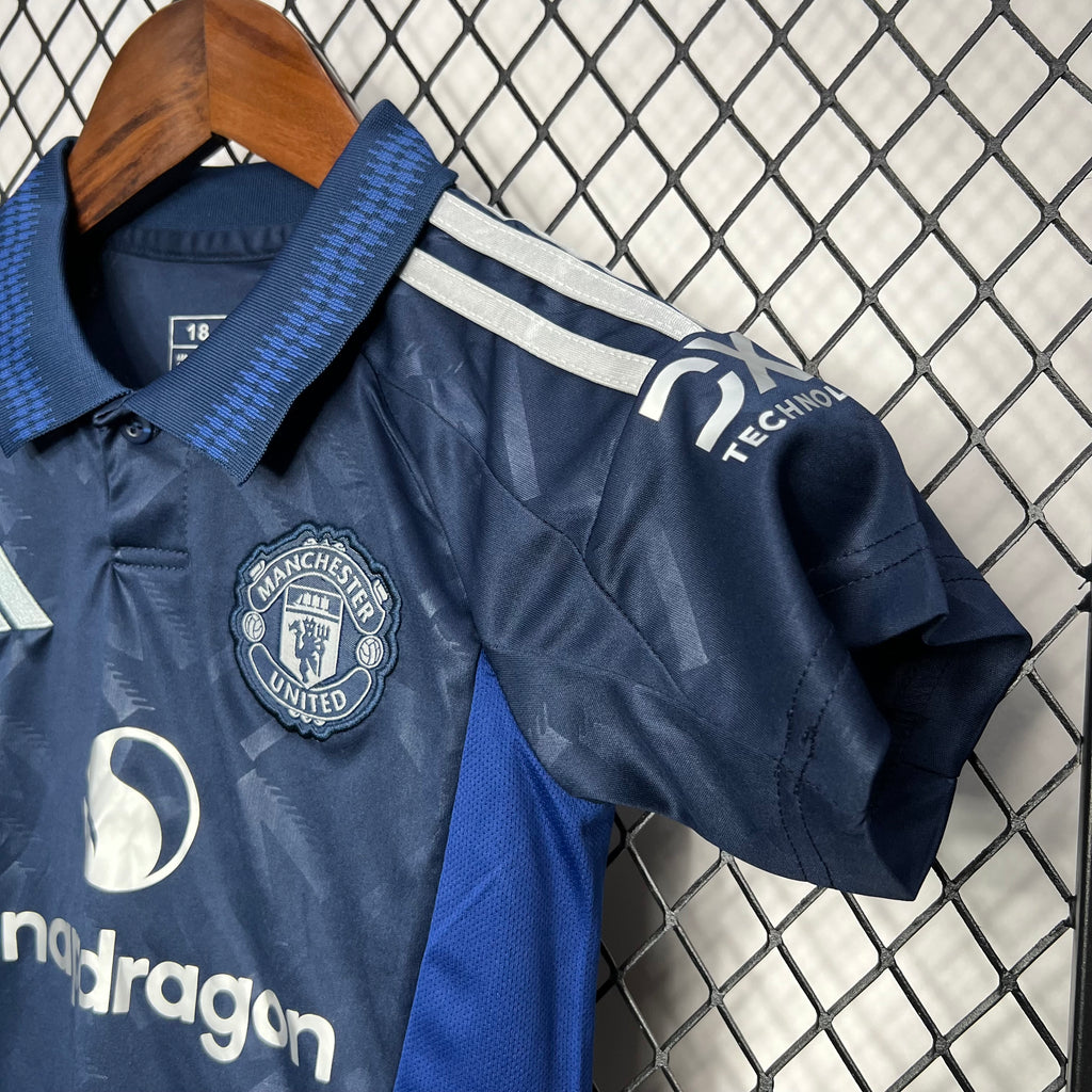 2024/2025 Manchester United Away