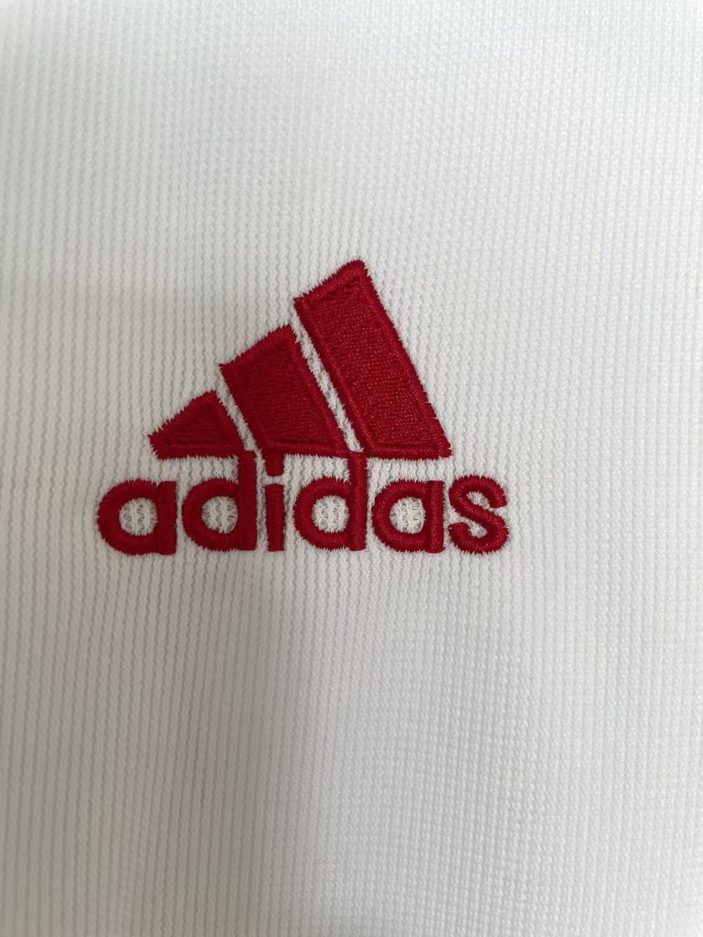 2000 Retro Spain Away Soccer Shirt