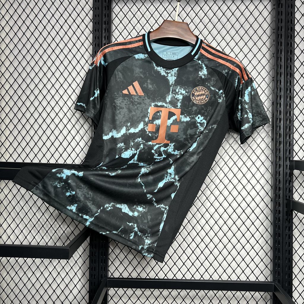 2024/2025 Bayern Munich Away