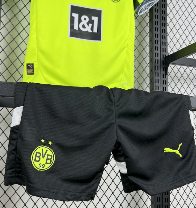 2025/2026 Dortmund Pre-match training clothesFootball Jersey