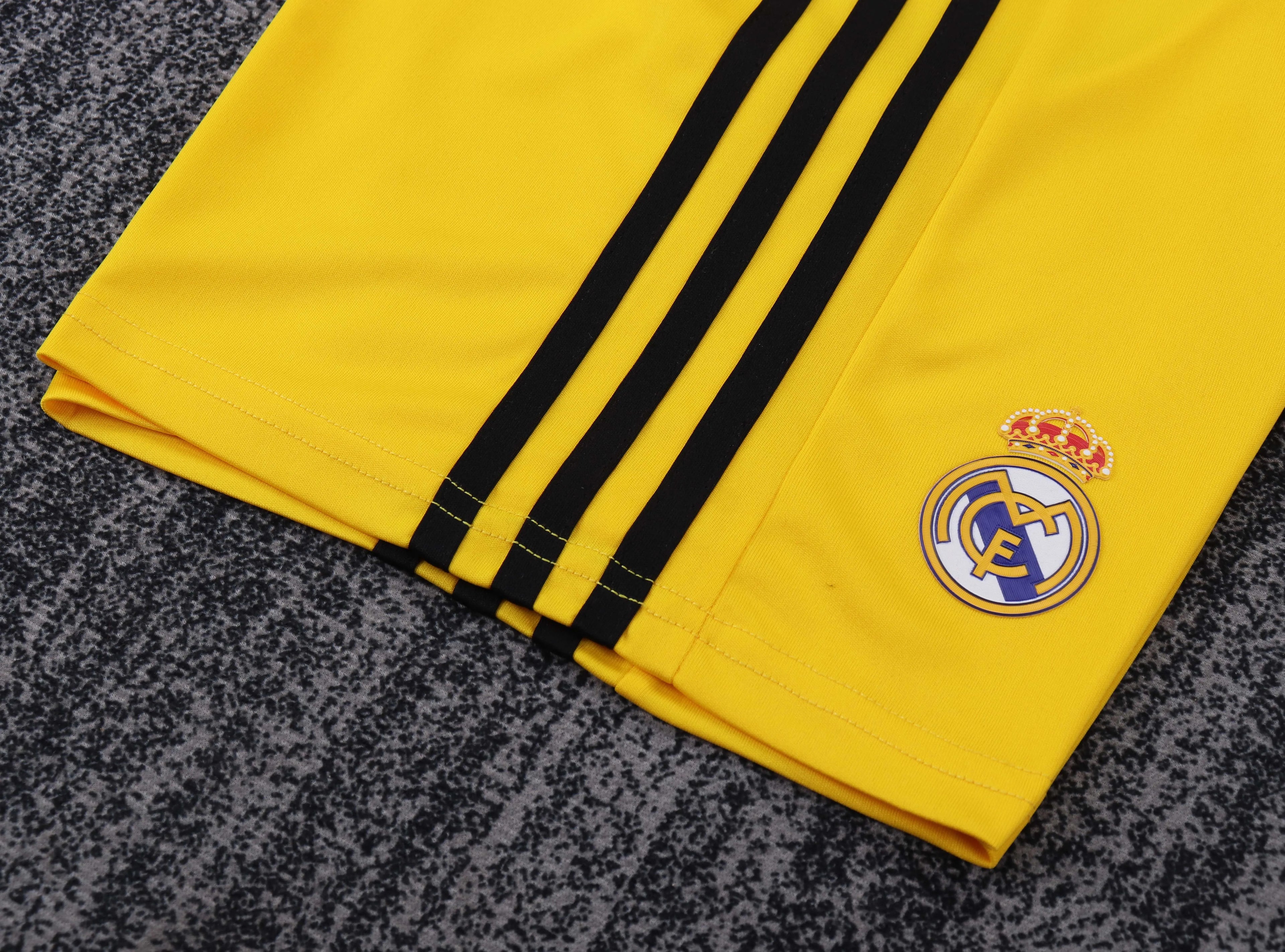 2011-2012 Retro Real Madrid Goalkeeper