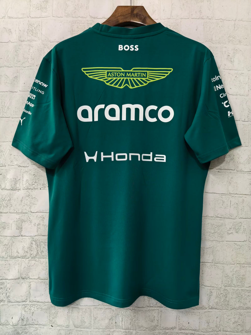 aston-martin-2026-f1-racing-suit-p1947175