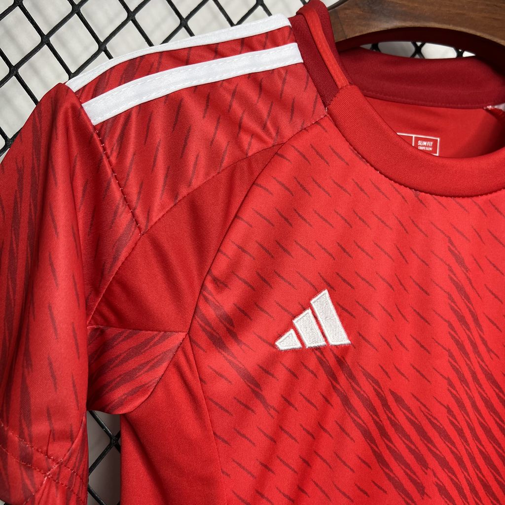 2024/2025 Nottingham Forest Home