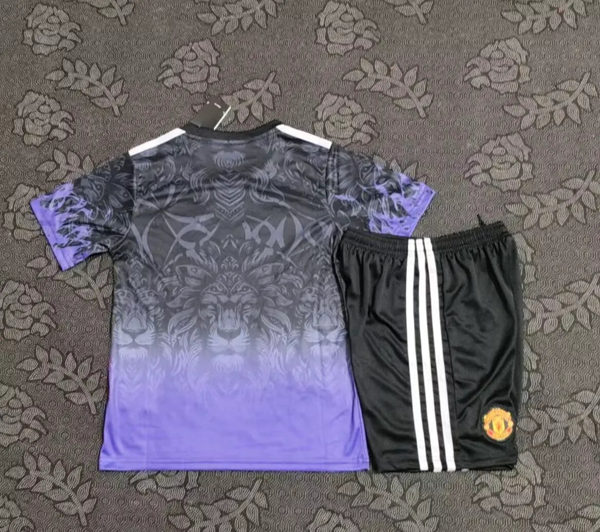 2025/2026 Manchester United Lion Training Suit