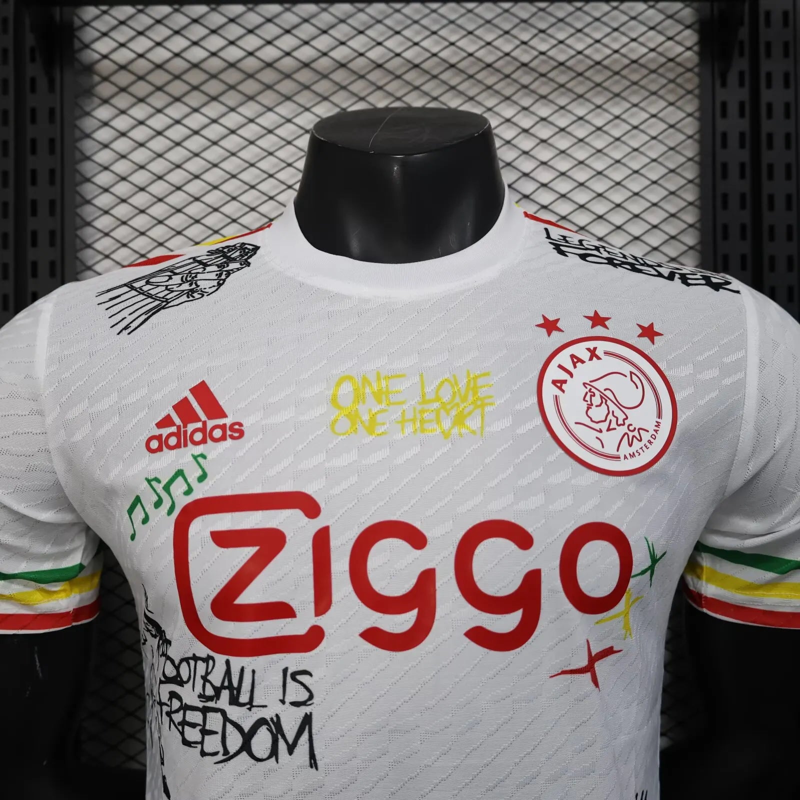 2025/2026 Player Version Ajax Doodle plate