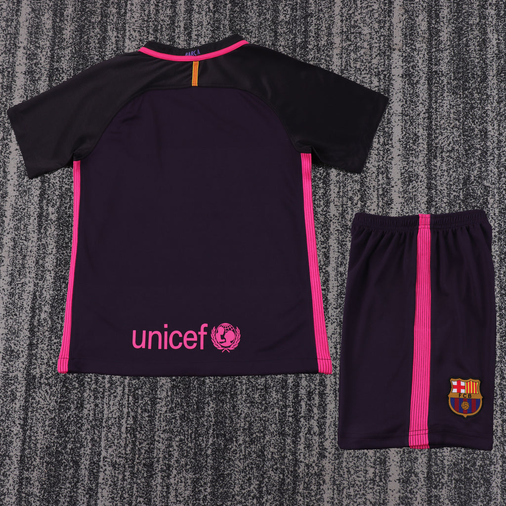 2016/2017 Retro Barcelona Away