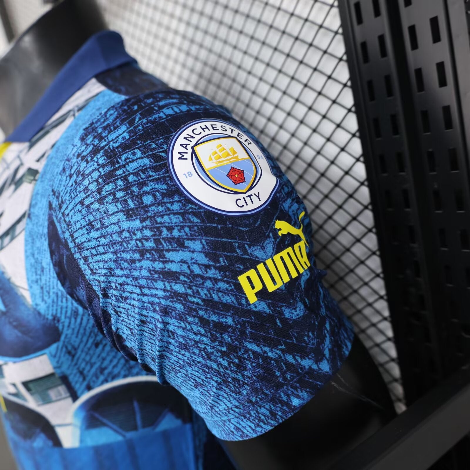 2025/2026 Player Version Manchester City  FTBLNRGY+Retro