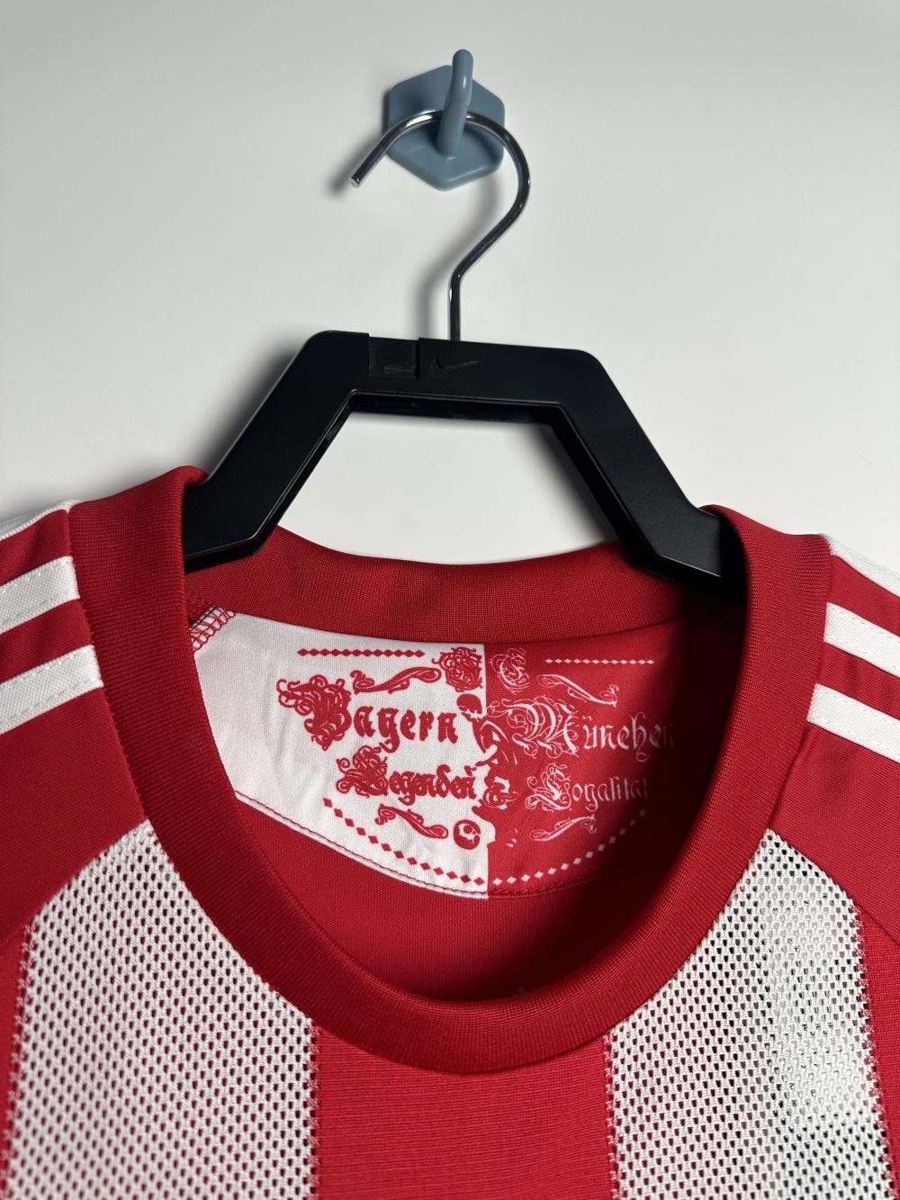 2010-2011 Retro Bayern Munich Home