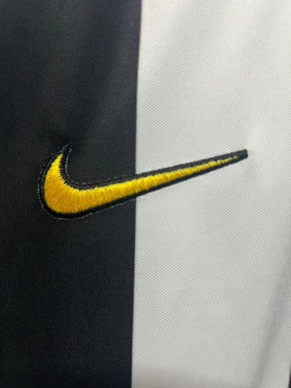 2004/2005 Retro Juventus Home