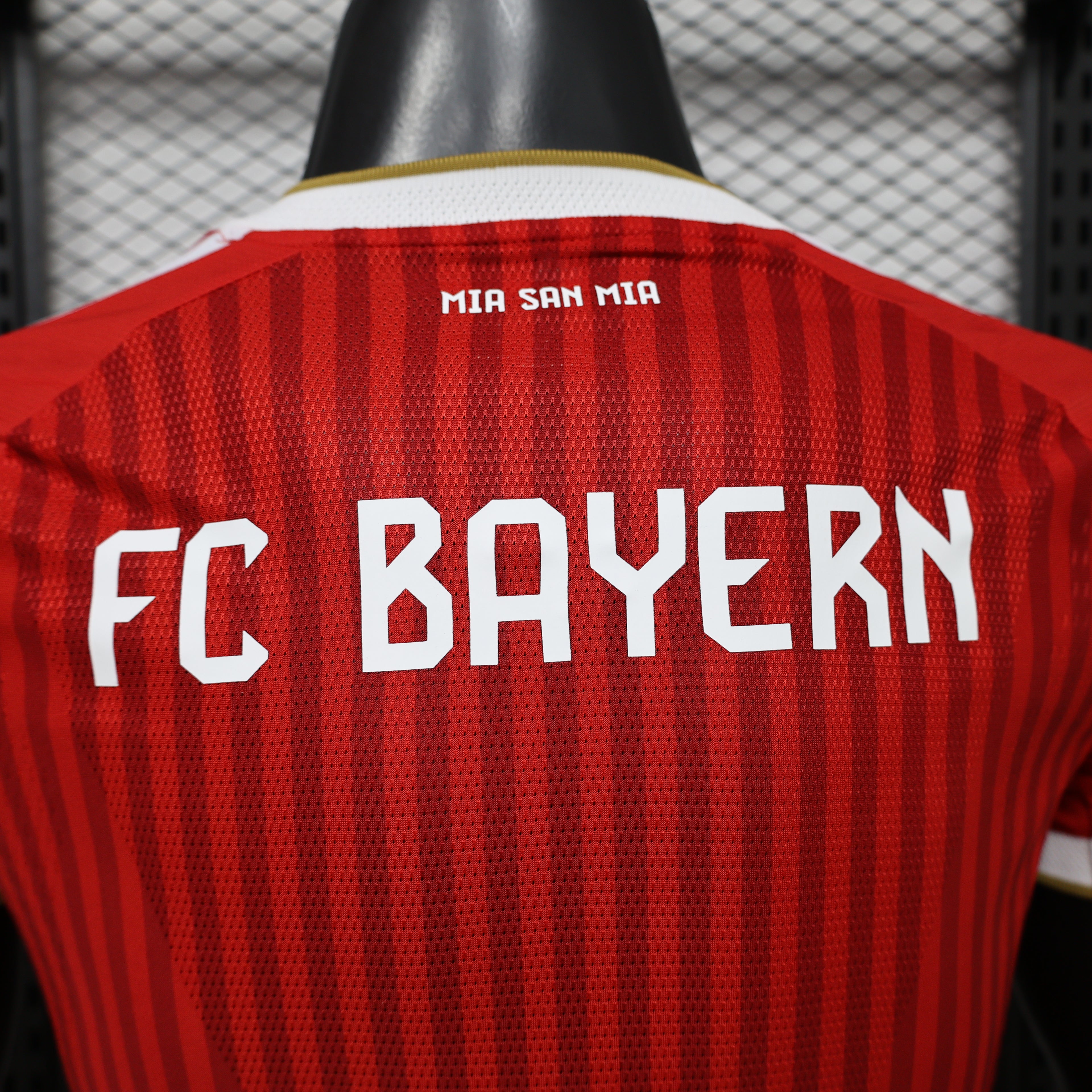 2026/2027 Player Version Bayern Munich Home Football Shirt 1:1 Thai Quality topjersey