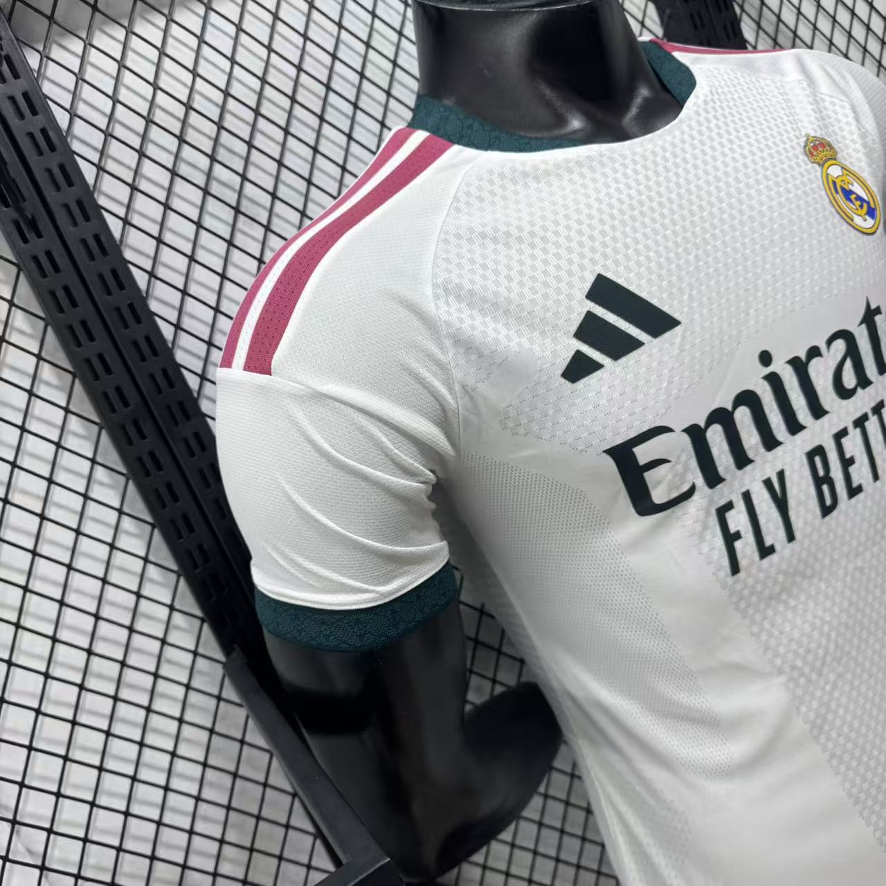 2026/2027 Player Version Real Madrid Home Football Jersey 1:1 Thai quality topjersey